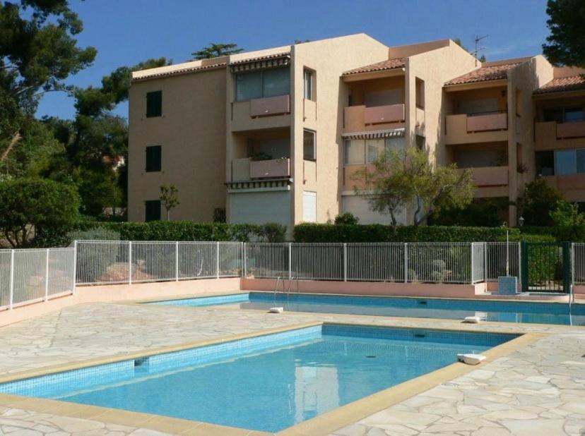Studio Avec Piscines A 500M De La Plage Bandol Eksteriør billede